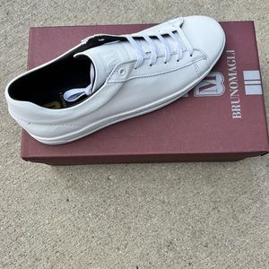 Bruno Magli White Sneaker-right shoe only for amputee. New in box